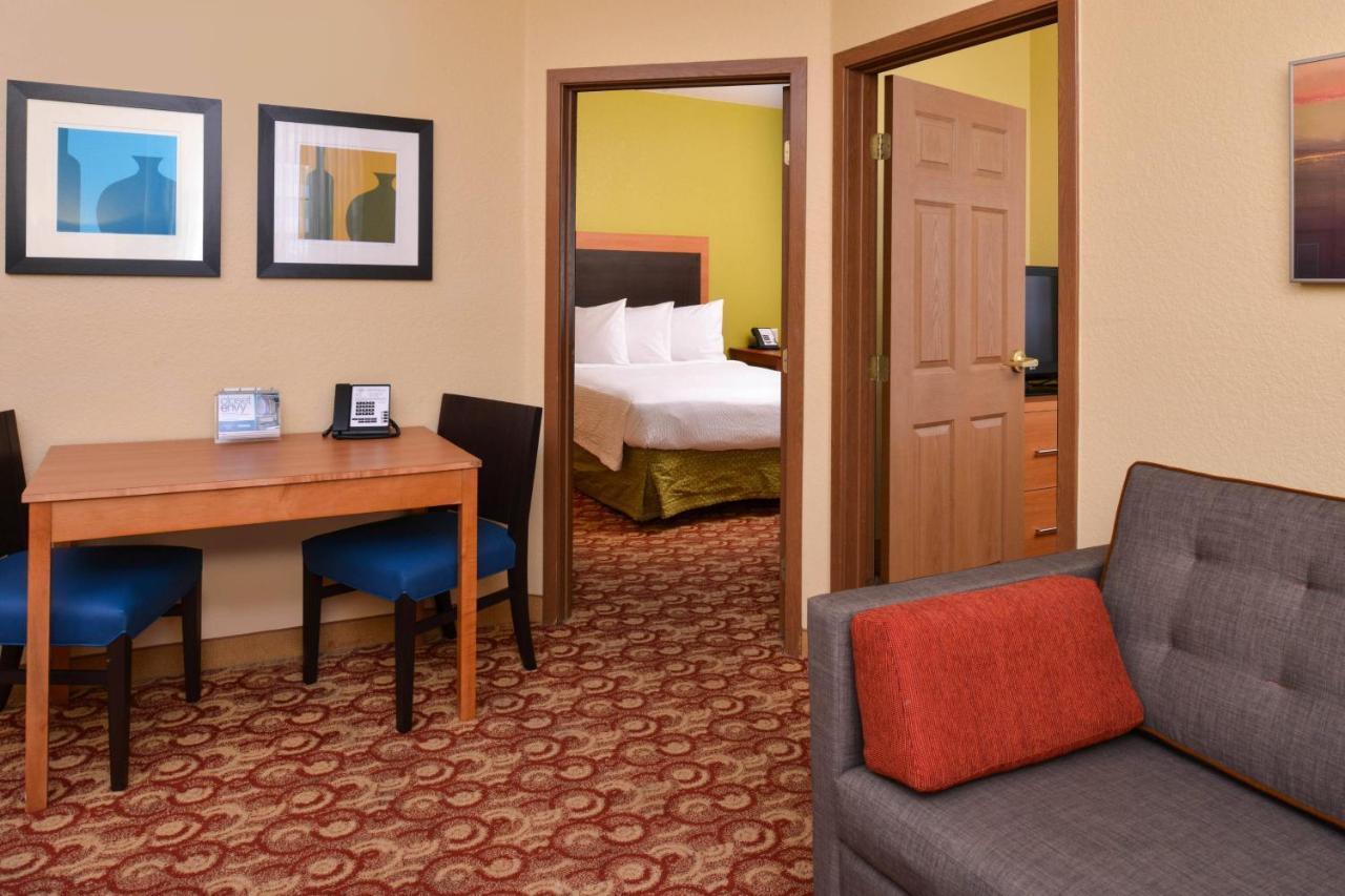 Candlewood Suites Miami Lakes By Ihg Buitenkant foto