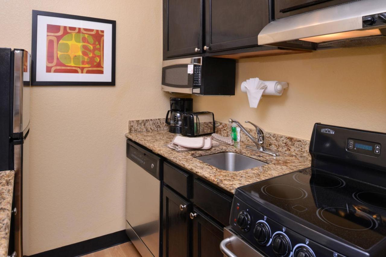 Candlewood Suites Miami Lakes By Ihg Buitenkant foto